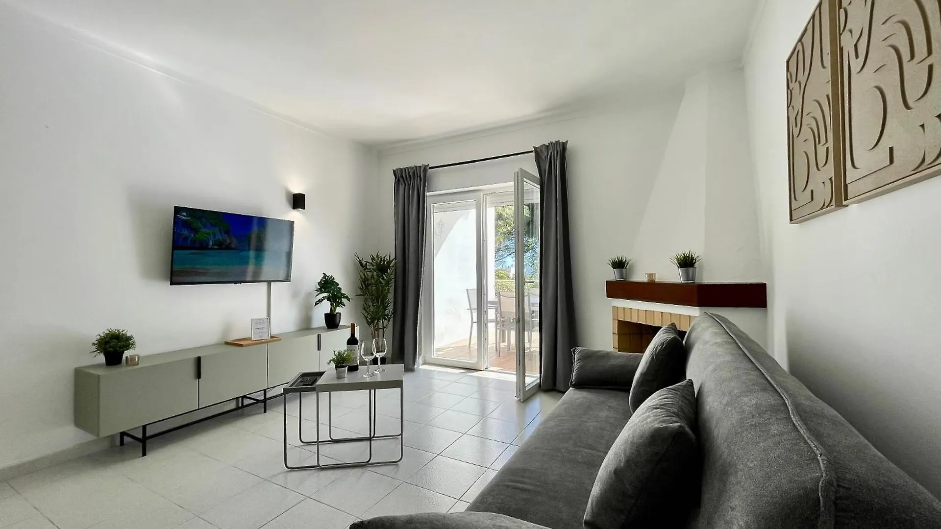 Apartment Apt Sd - With Pool And Garden Porches  Portugal